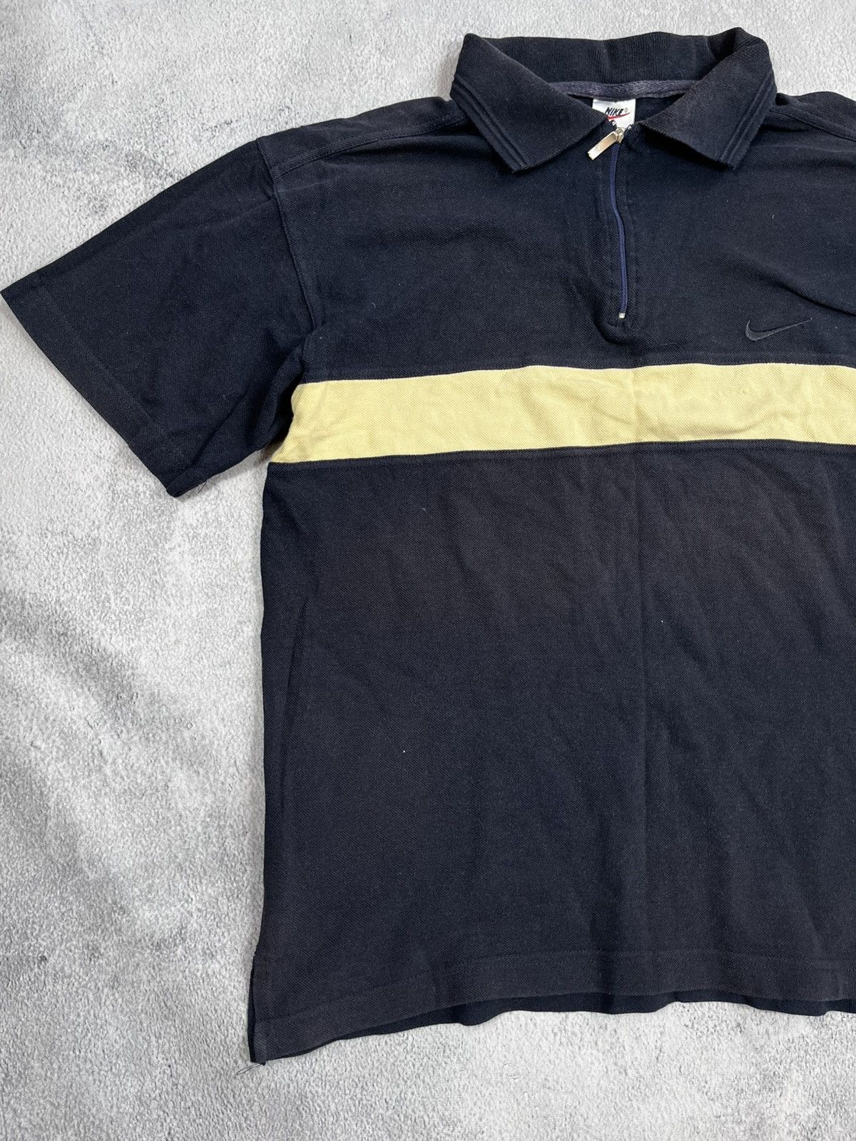 Nike Vintage 90s faded Nike logo polo tee streetwear size L Size US L / EU 52-54 / 3 - 2 Thumbnail