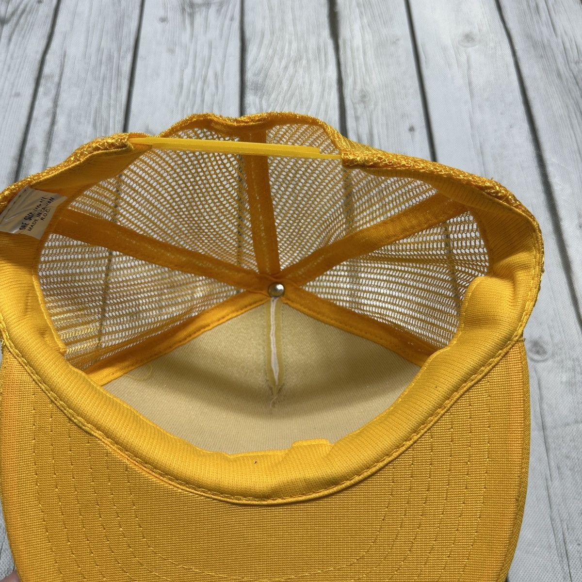 Vintage Vintage Drinking trucker hat Size ONE SIZE - 3 Thumbnail
