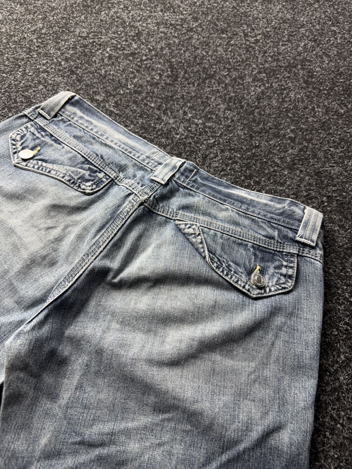 United Colors Of Benetton Retro 90s Benetton Y2K zip pocket wide leg denim jeans 28 Size 30" / US 8 / IT 44 - 17 Thumbnail