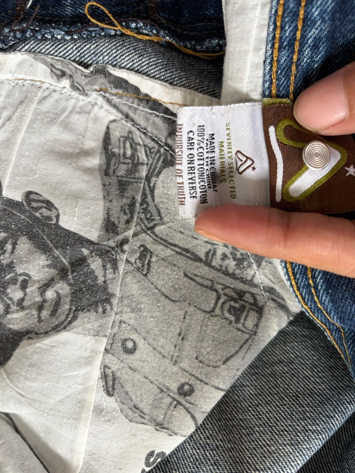 Akademiks Vintage Akademiks Faded Wash Baggy Jeans Size US 35 - 4 Thumbnail