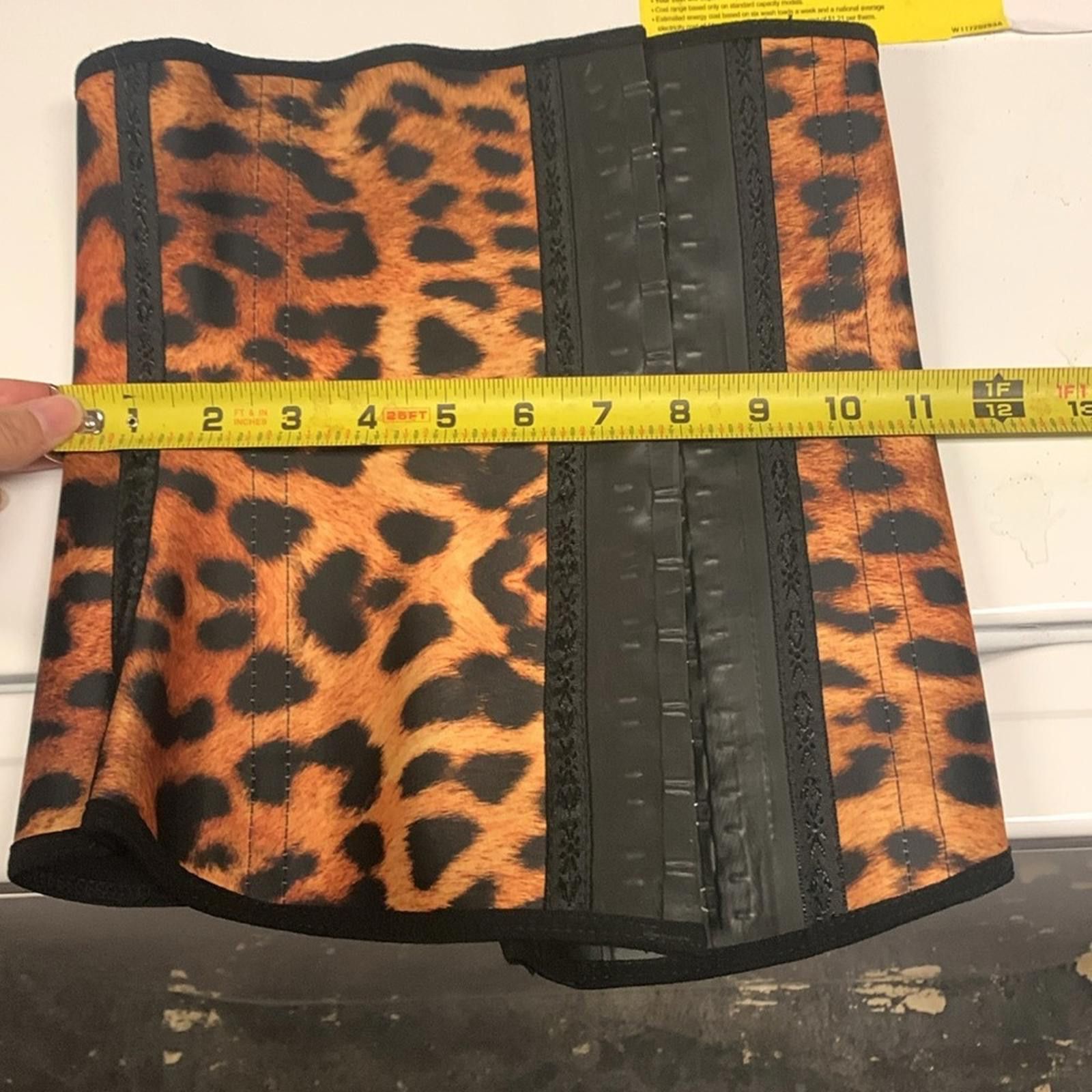 Designer Waist, training, corset, leopard Size ONE SIZE - 8 Thumbnail