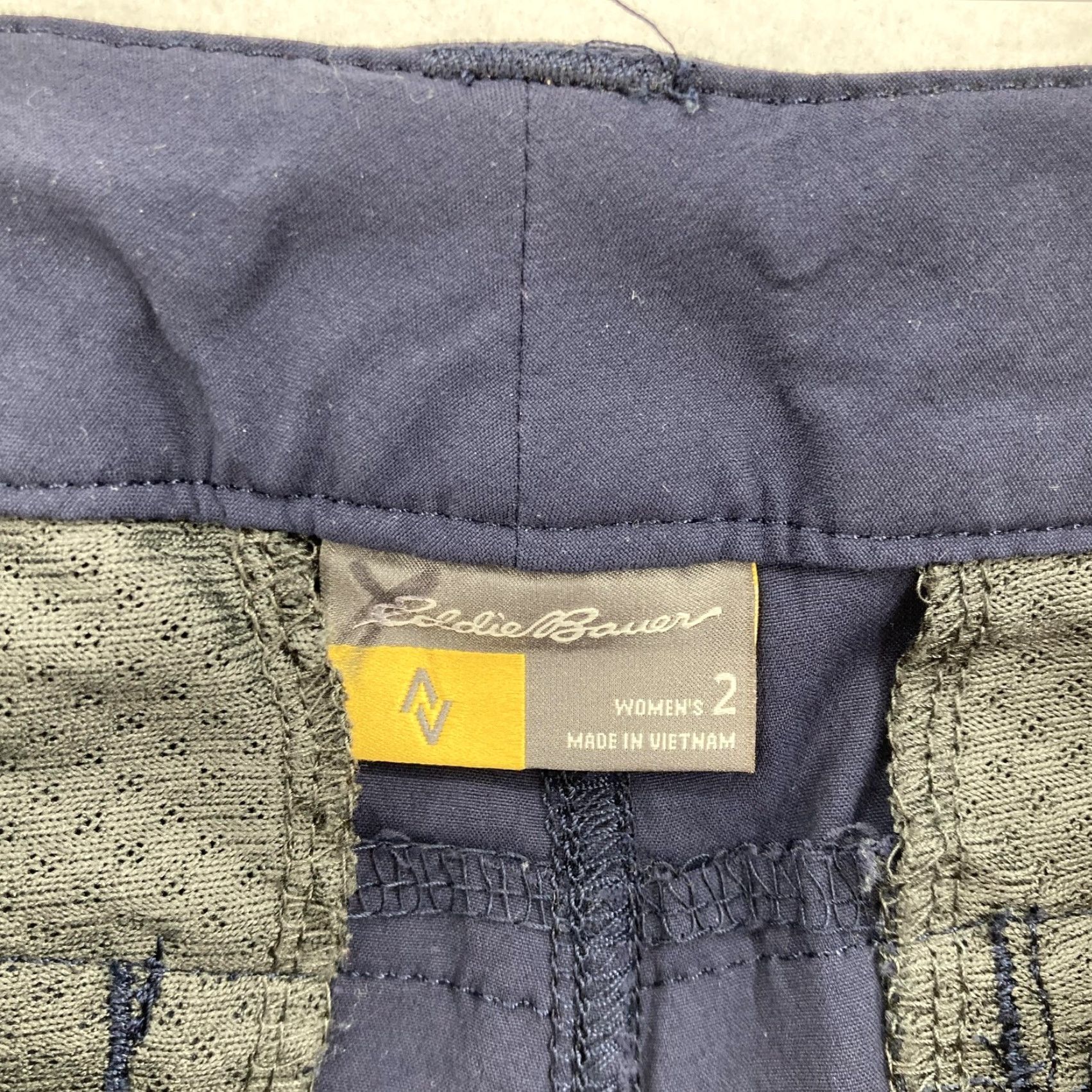 Eddie Bauer VINTAGE Eddie Bauer Travex Pants Womens 2 Navy Blue Hiking Nylon Stretch Outdoor Cargo Pants Women 2 Navy Blue Size 26" / US 2 / IT 38 - 3 Thumbnail