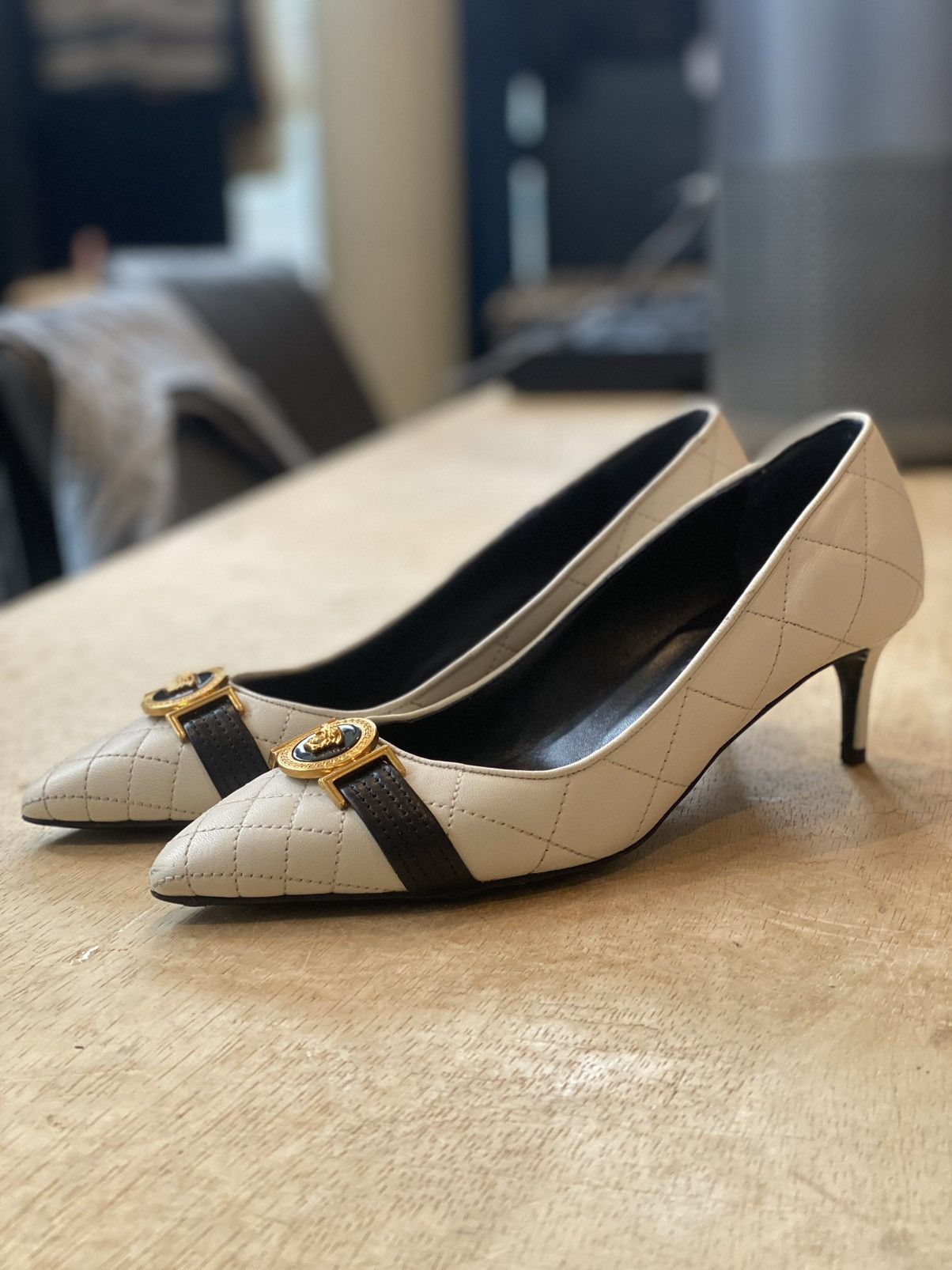 Versace Versace Medusa Aevitas Leather Heels Size 39 Size US 9 / IT 39 - 1 Thumbnail