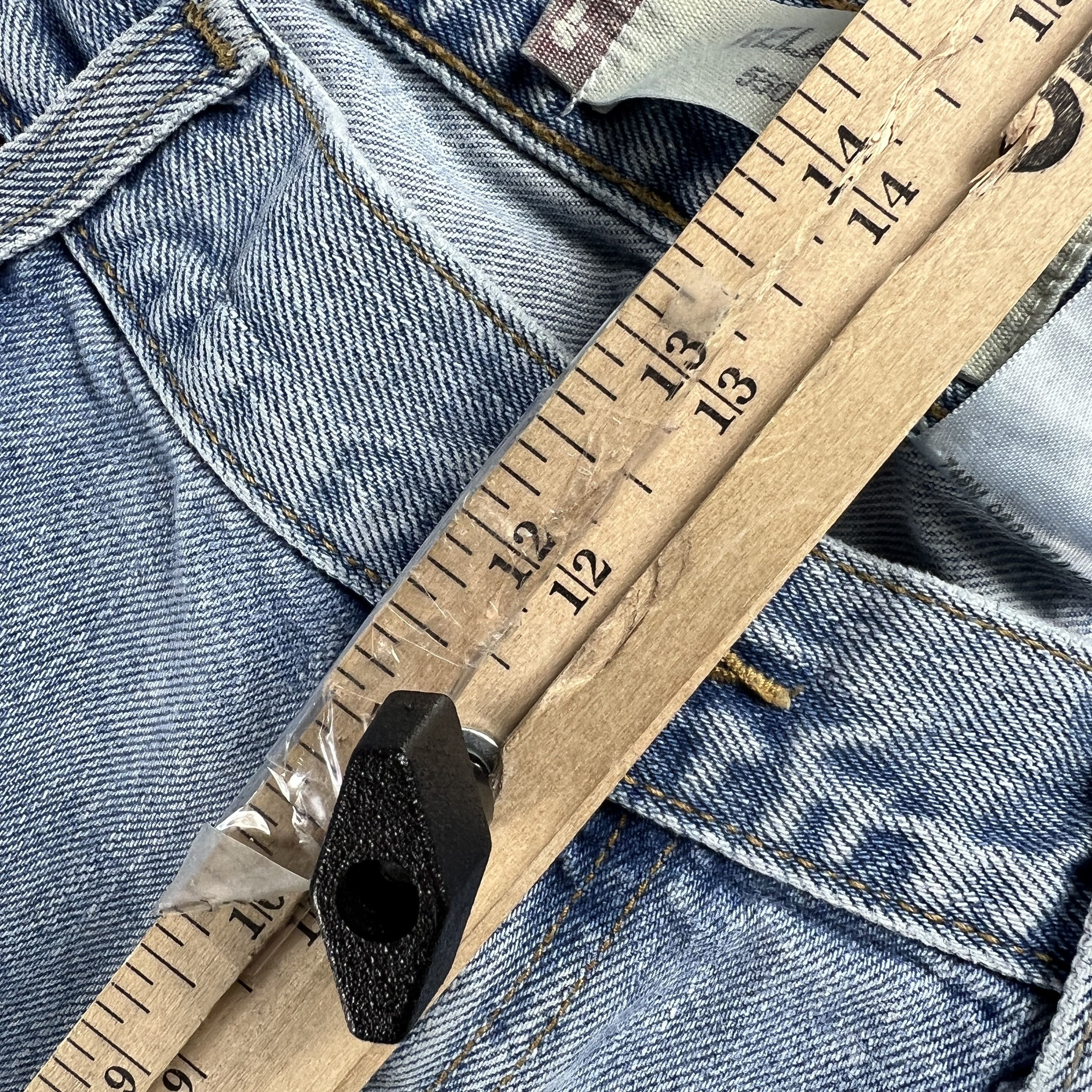 Levi's × Vintage Y2K Levi's Jean 550 Relaxed Straight Light Blue Cotton Denim Size US 37 - 24 Thumbnail