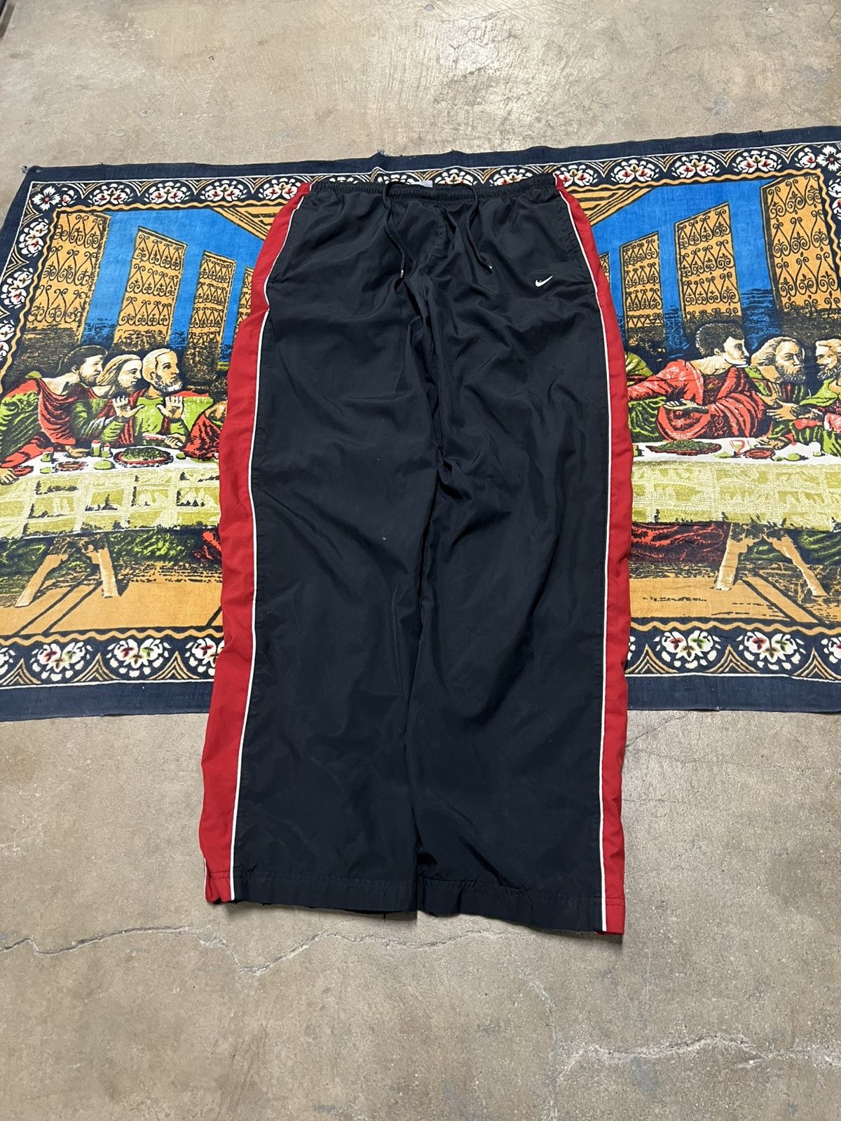 Nike Vintage Black Red Nike Track Pants size XL baggy fit Striped Size US 36 / EU 52 - 4 Thumbnail