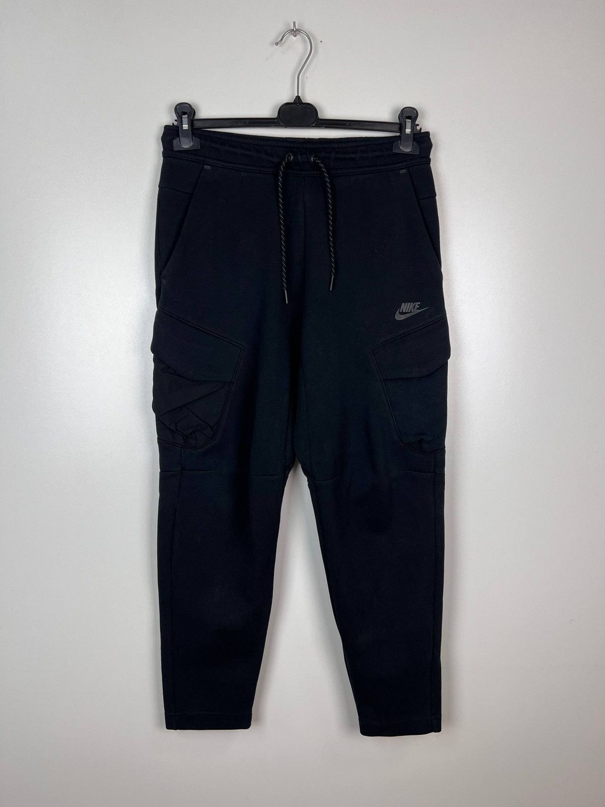Nike Nike Tech Fleece cargo sweatpants size 30/S Size US 30 / EU 46 - 1 Thumbnail
