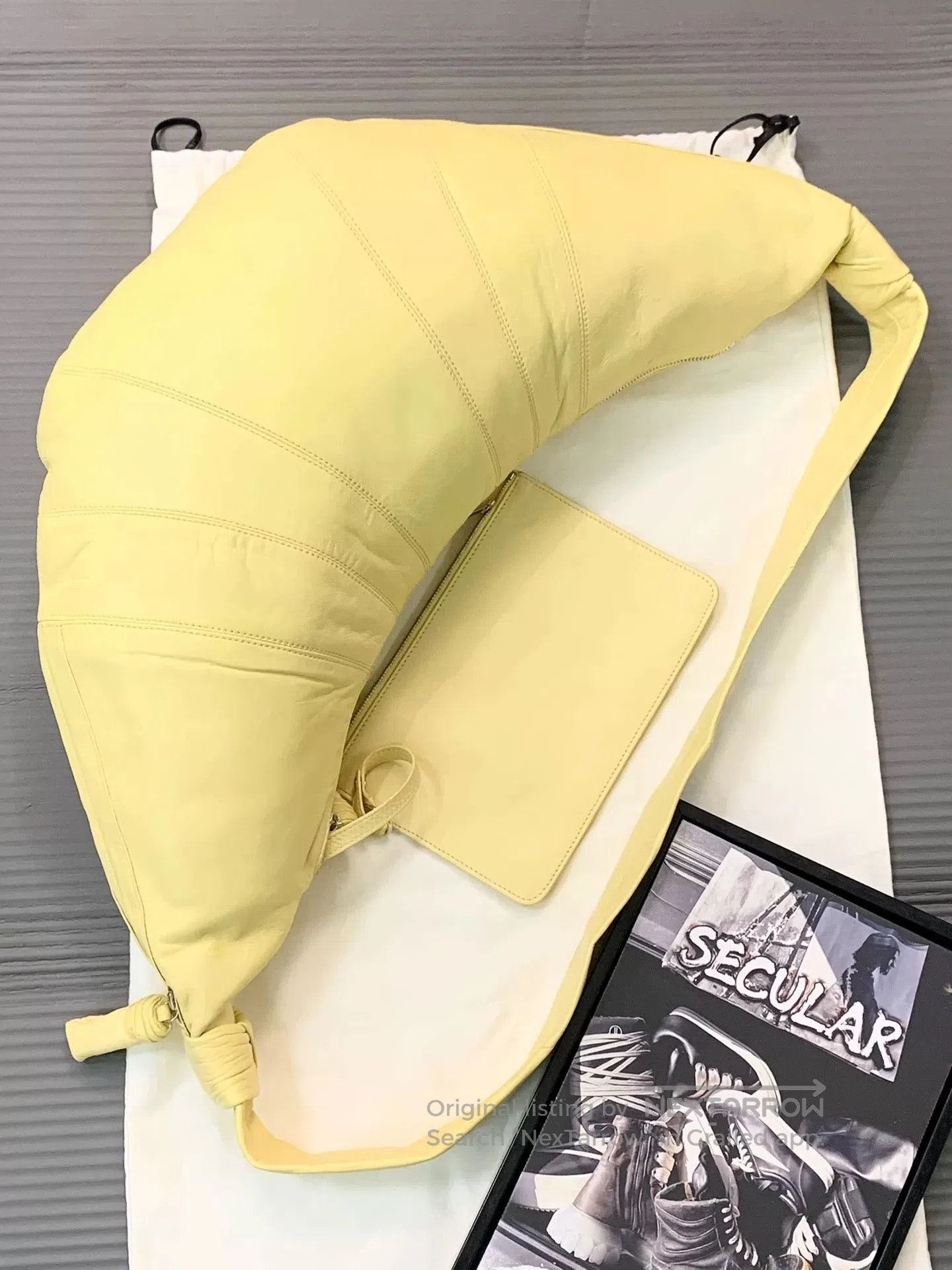 Lemaire Lemaire Large Croissant Bag. Size ONE SIZE - 2 Thumbnail