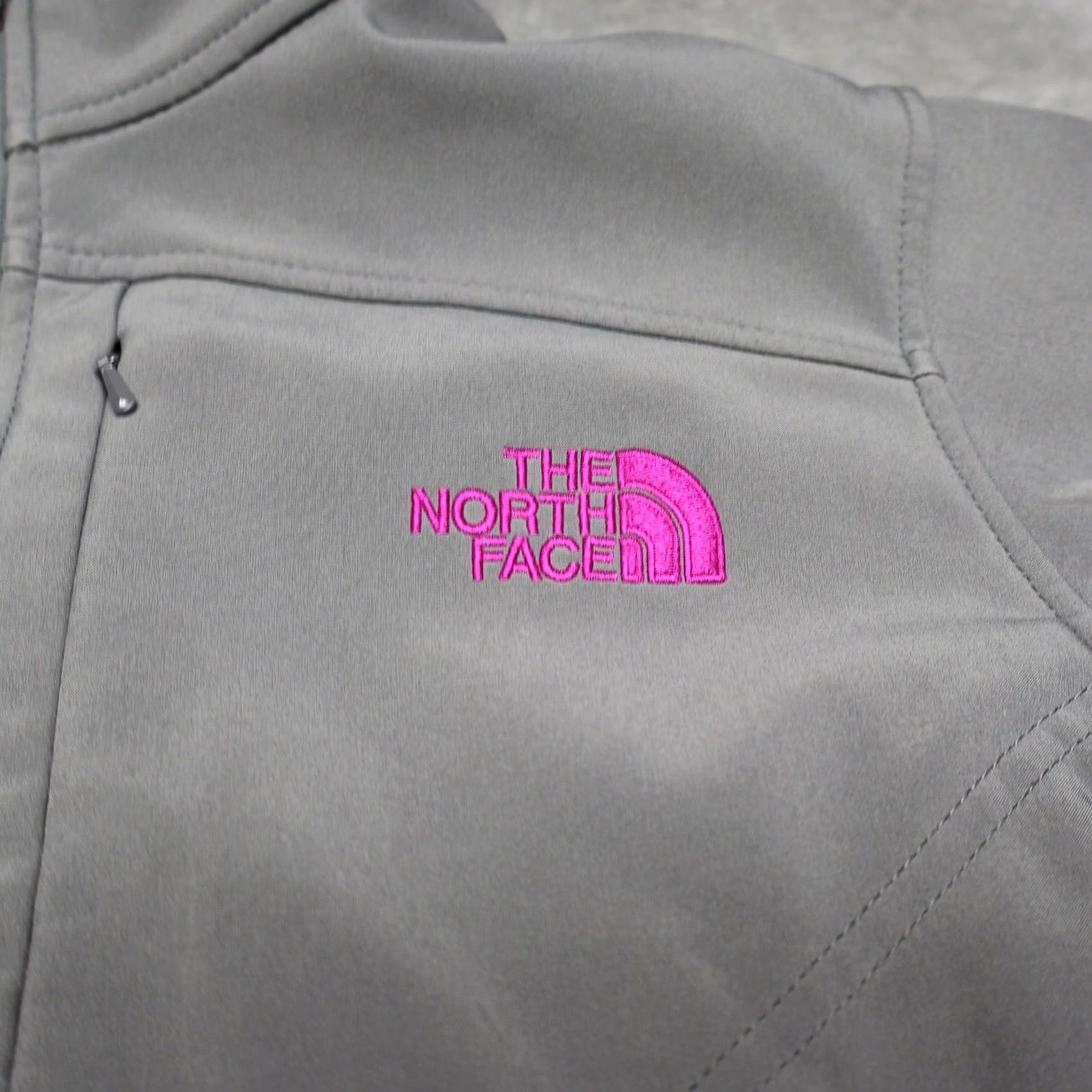 The North Face The North Face Jacket Women M Gray Softshell Apex Bionic Wind Rain Outdoor Hike Size M / US 6-8 / IT 42-44 - 2 Thumbnail