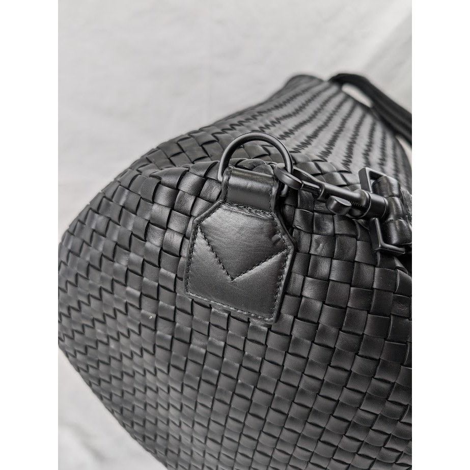 Bottega Veneta o1rshd1 Size: OS / Intrecciato Duffle Bag in Black Size ONE SIZE - 12 Thumbnail