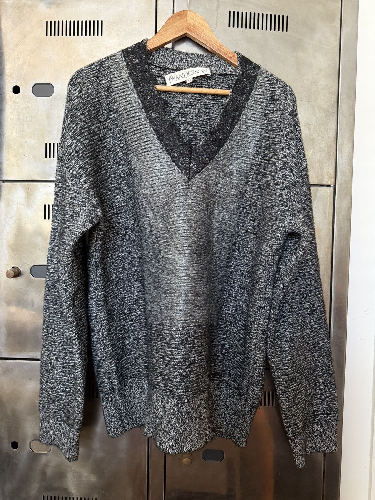 JW Anderson JW ANDERSON OVERSIZED JUMPER Size US L / EU 52-54 / 3 - 1 Thumbnail