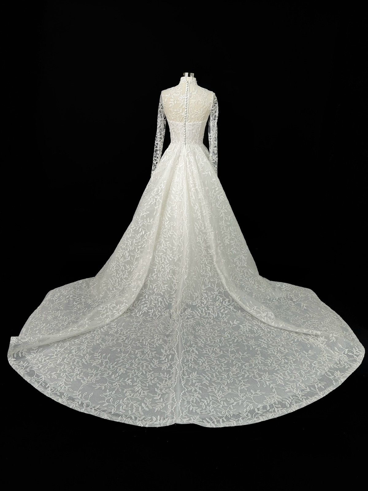 Other Preloved US 4 Anna Augusta Custom Made Wedding Dress Size S / US 4 / IT 40 - 7 Thumbnail