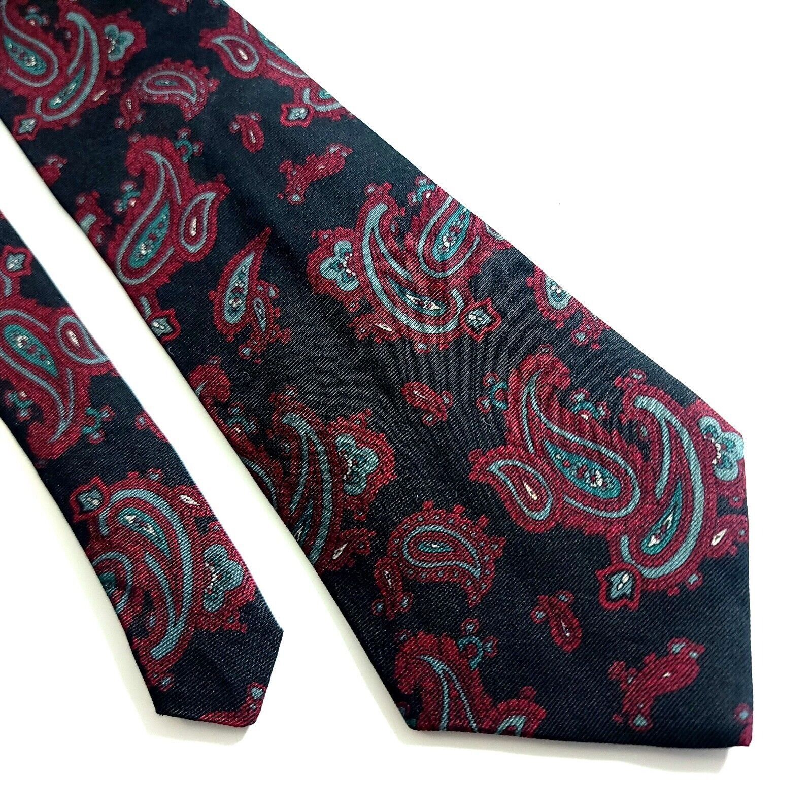 Vintage Surrey Black Red Green Paisley Print Short Wide Silk Tie Size ONE SIZE - 1 Thumbnail