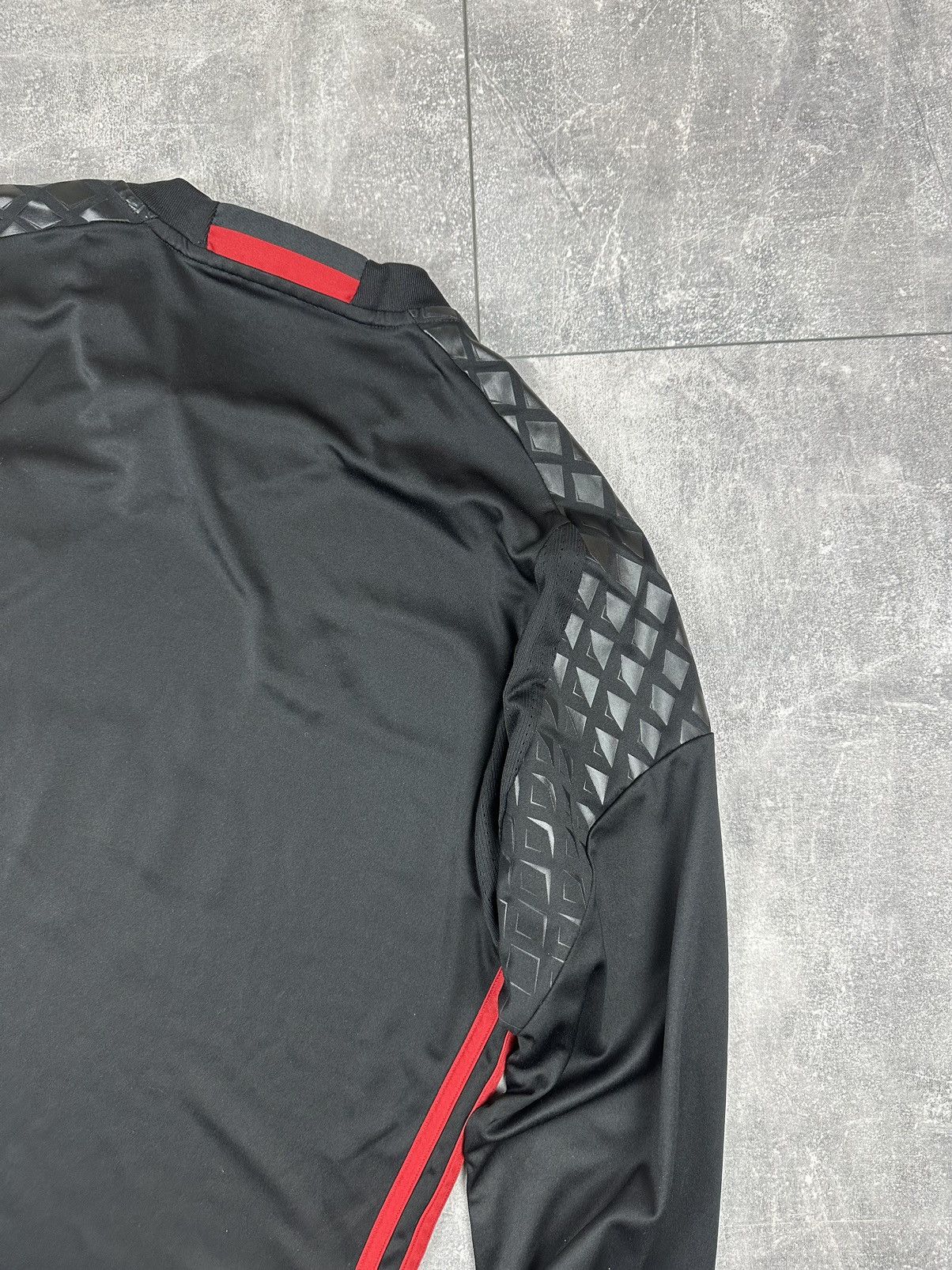 Adidas Adidas Manchester United Goalkeeper 2016/17 Home Jersey Size US M / EU 48-50 / 2 - 20 Thumbnail