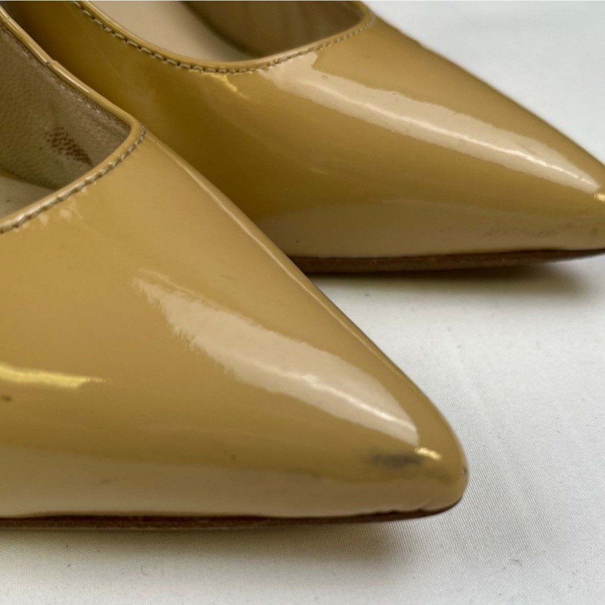 Michael Kors Michael Kors Women's Beige Leather Shoes/Heels Sz 6.5M SKU 4 Size US 6.5 / IT 36.5 - 9 Thumbnail