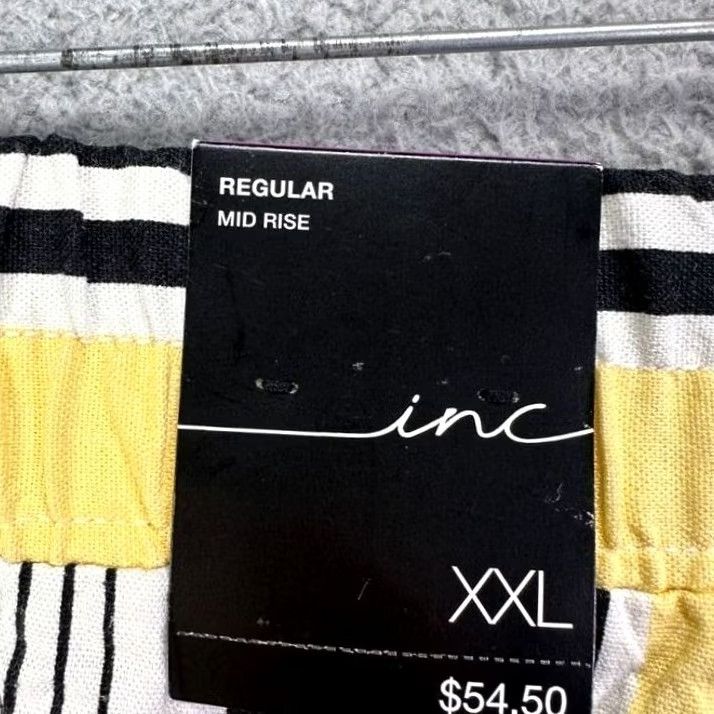 Vintage INC Shorts Womens 2XL Black Yellow Striped Unlined Mid Rise Casual Travel Mens 2XL Size 40" / US 18 - 2 Thumbnail