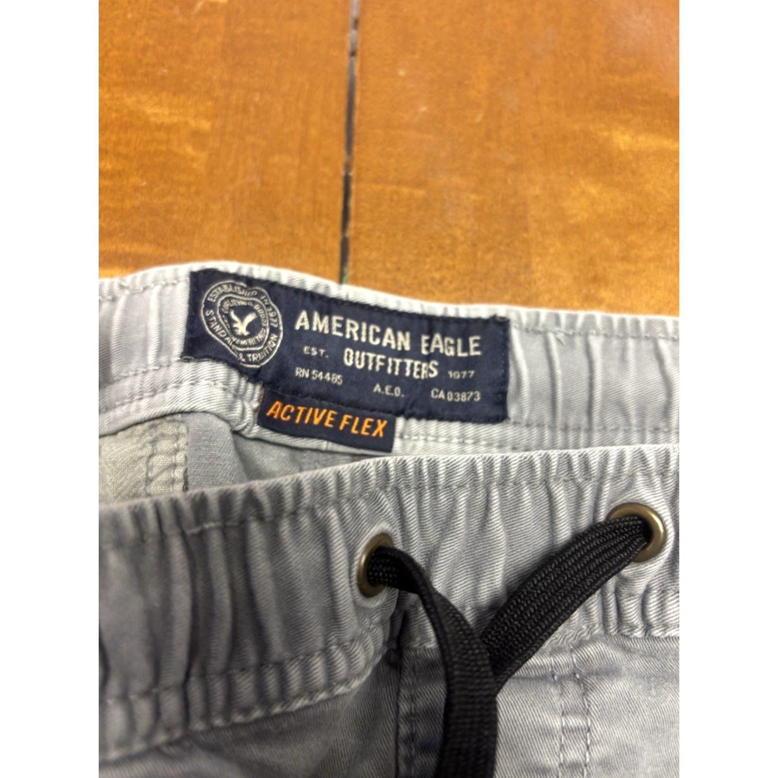 American Eagle Outfitters VINTAGE American Eagle Jogger Pants Men’s Size Small Khaki K2 Size US 29 - 3 Thumbnail