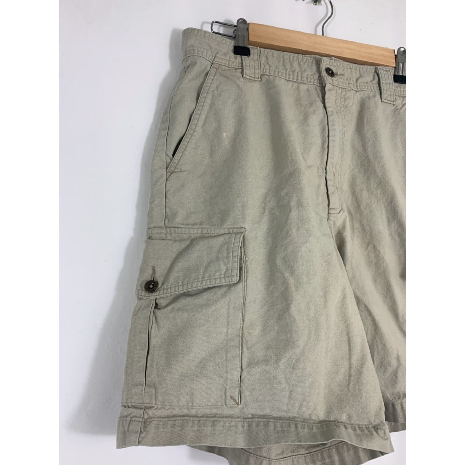 Eddie Bauer VINTAGE Eddie Bauer Mens Cargo Shorts Beige Cotton 32x9 Inseam 9" Regular Waist 32 Beige Cargo Shorts Mens Size 32 Size US 32 / EU 48 - 3 Thumbnail