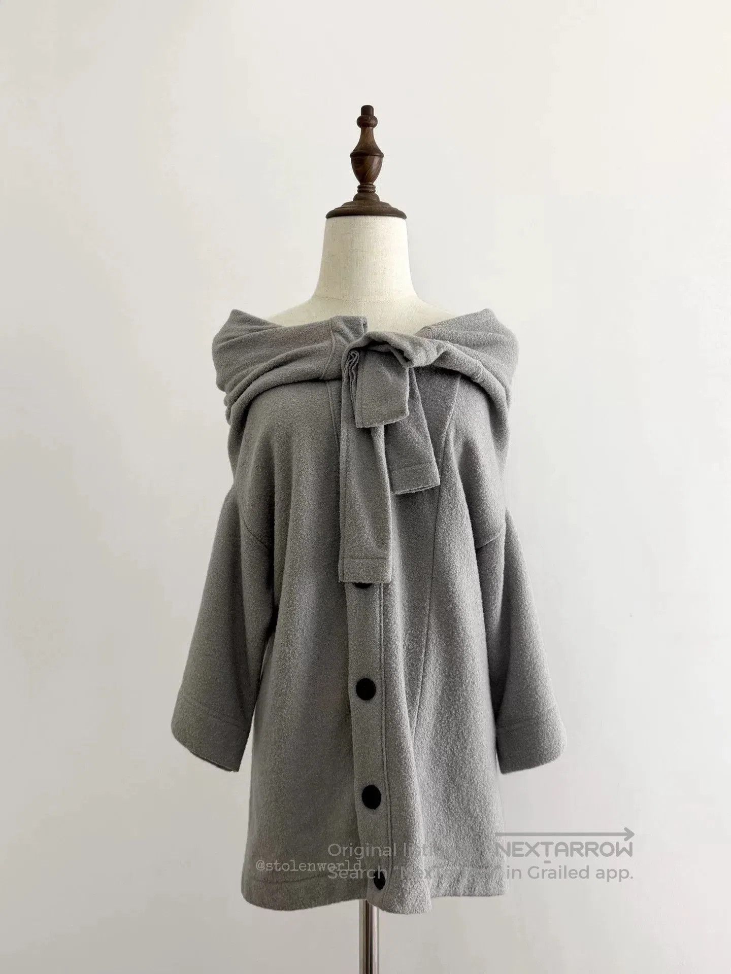 Y's gray asymmetrical shoulder top by Y's. Size S / US 4 / IT 40 - 1 Thumbnail