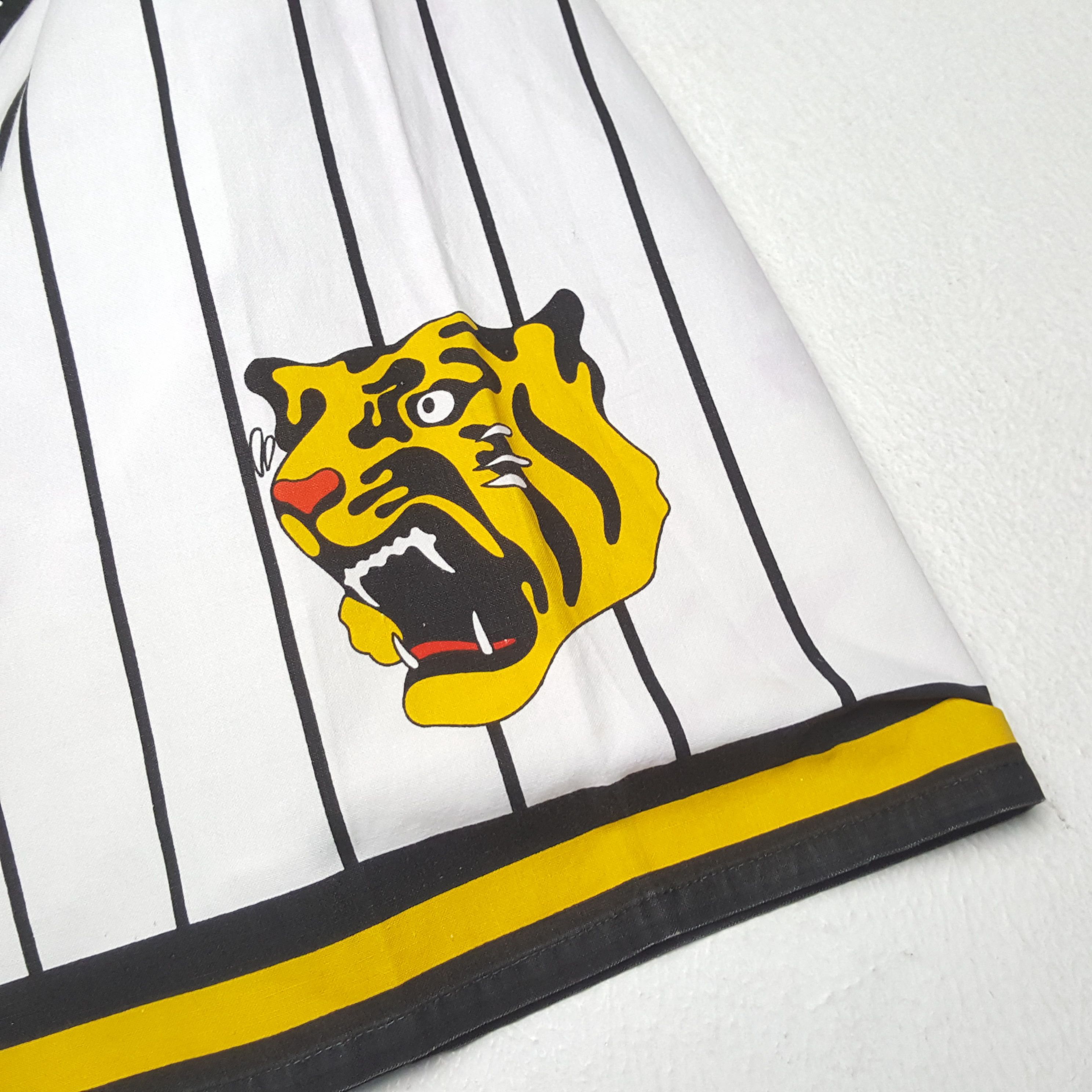 MLB × Vintage HANSHIN TIGERS MLB Japanese Baseball Team Kimono Jacket Size US L / EU 52-54 / 3 - 6 Thumbnail