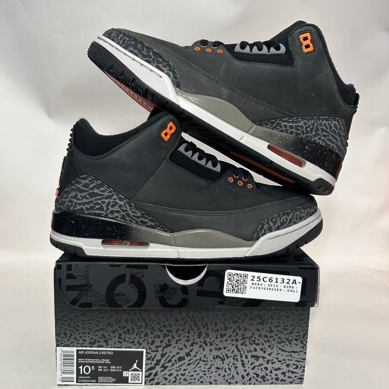 Jordan Brand Nike Air Jordan 3 Retro OG “Fear Pack” CT8532-080 Size US 10.5 / EU 43-44 - 1 Thumbnail