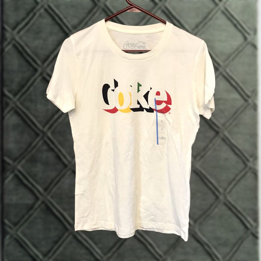 Vintage Coke coca cola shirt juniors LARGE Ivory beige graphic print t NWT new 1567 Size L / US 10 / IT 46 - 1 Thumbnail
