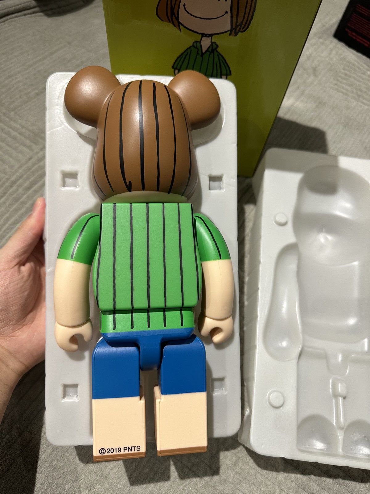 Japanese Brand × Medicom Toy Bearbrick Peanuts Peppermint Patty 400% Size ONE SIZE - 3 Thumbnail