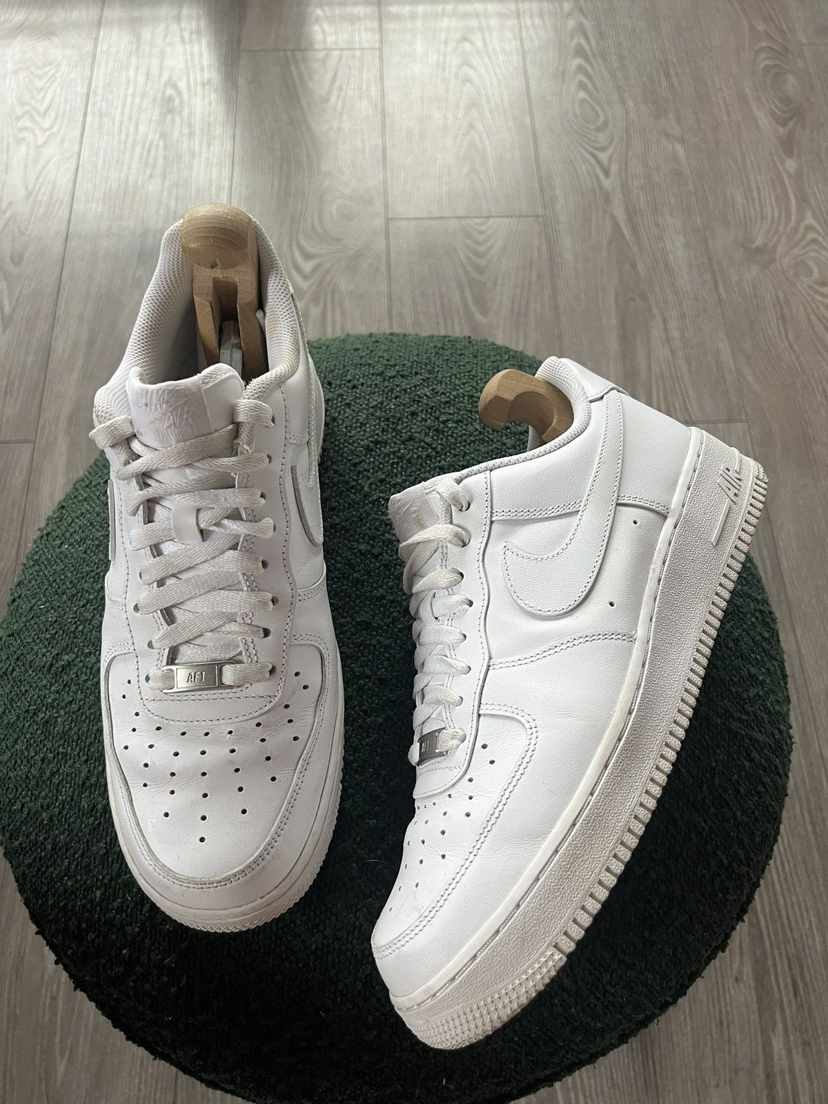 Nike Nike Air Force 1 Triple White AR Leather Sneakers Size US 9 / EU 42 - 8 Thumbnail