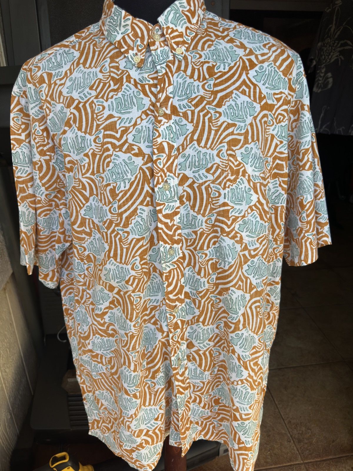 Reyn Spooner PreOwned Reyn Spooner Multicolored Hawaiian Fishes Men's 2XL Size US XXL / EU 58 / 5 - 1 Thumbnail