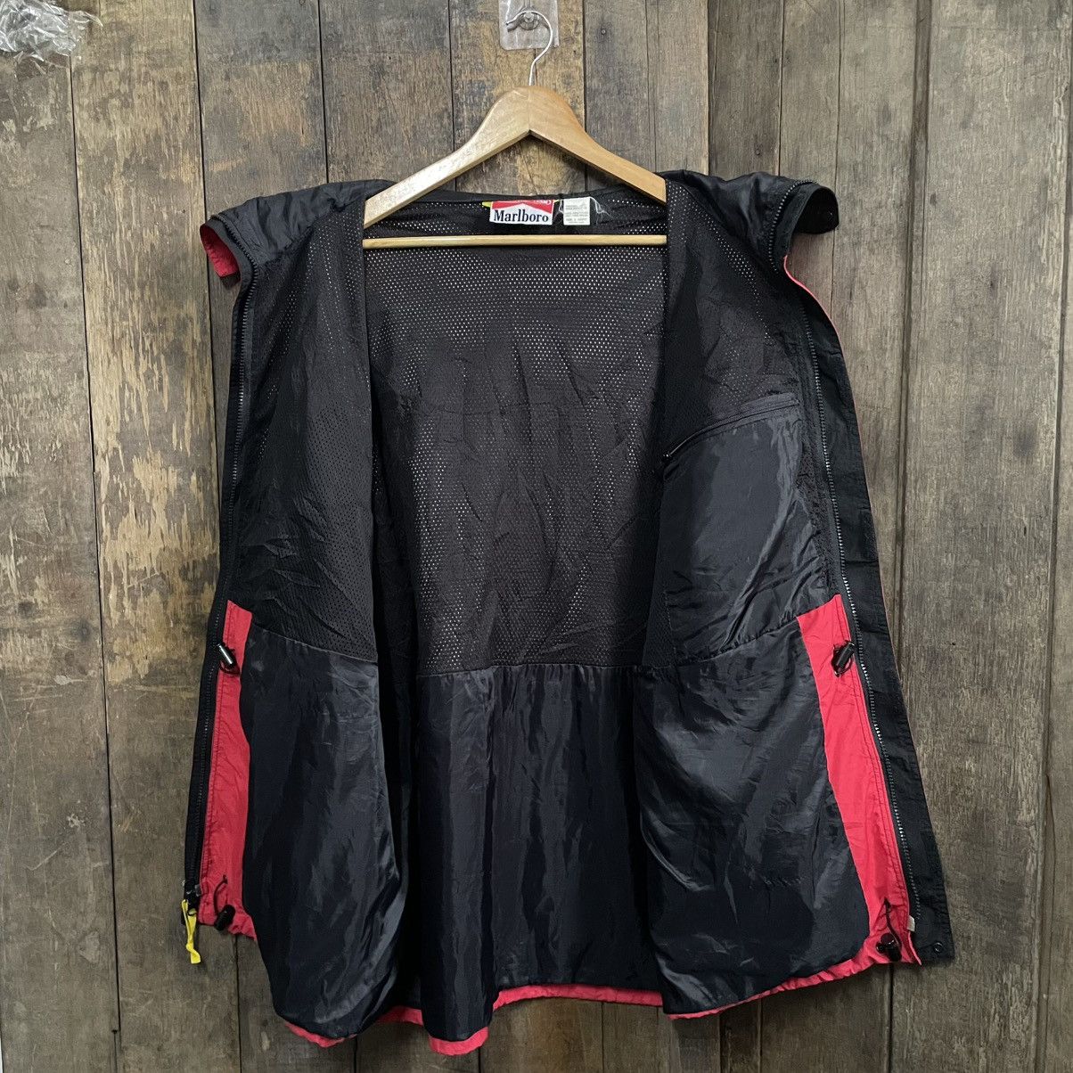 Marlboro × Sports Specialties × Vintage Vintage Marlboro Light Jacket Size US L / EU 52-54 / 3 - 6 Thumbnail