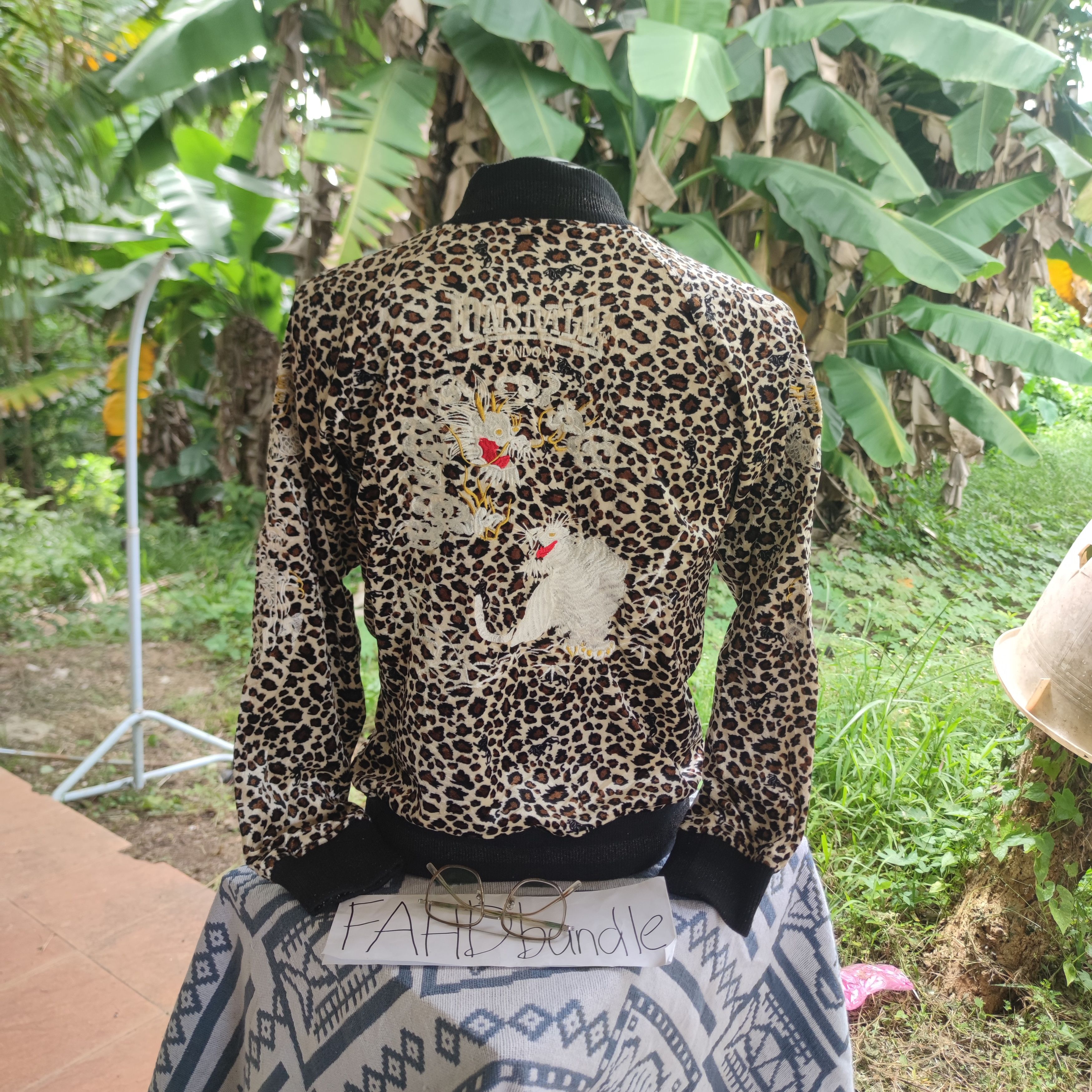Lonsdale LONSDALE LONDON LEOPARD SUKAJAN DRAGON SIZE L FITS S-M Size US L / EU 52-54 / 3 - 1 Thumbnail