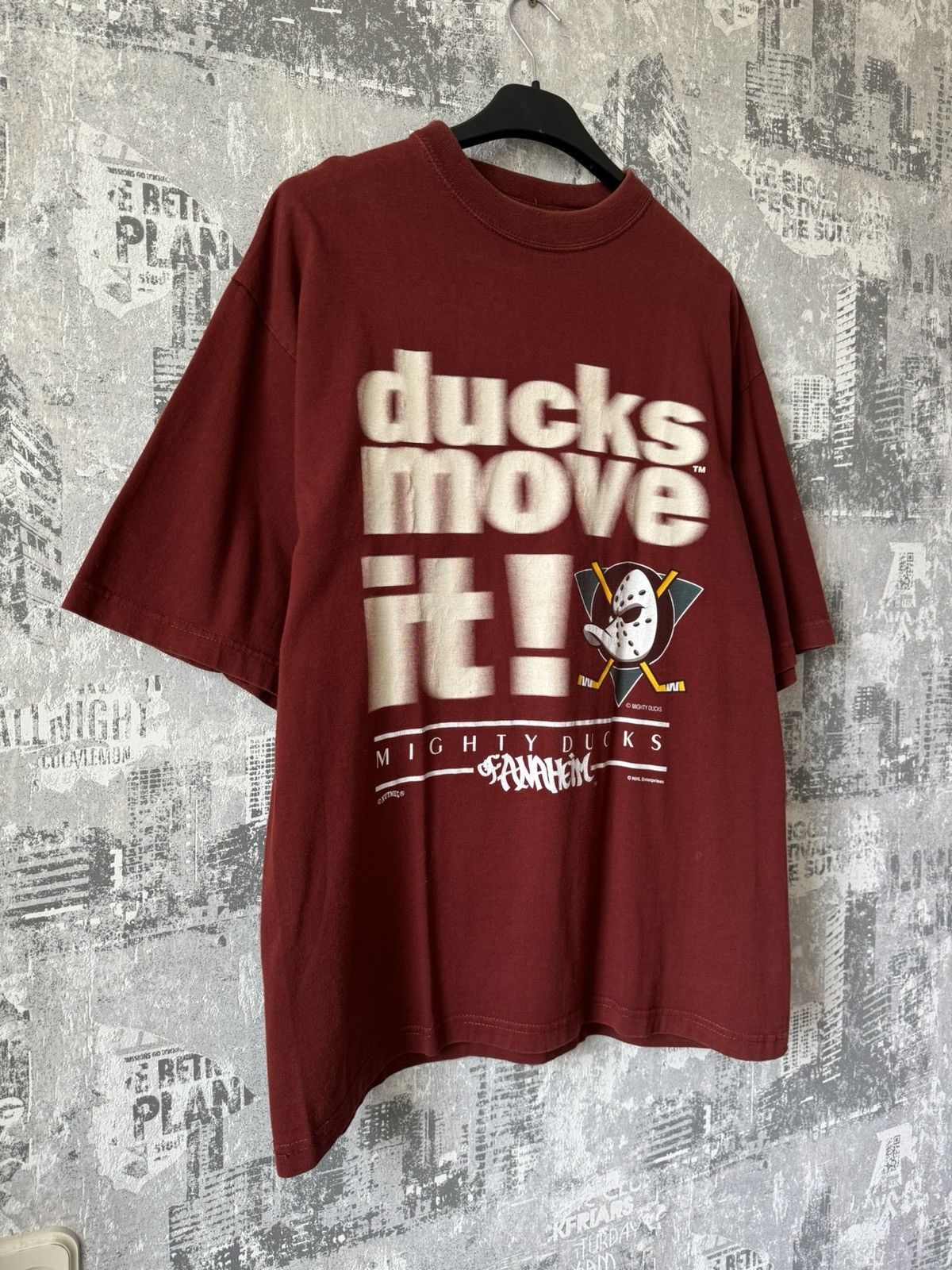 Nutmeg Vintage 90s NFL Mighty Ducks T-Shirt Size US XL / EU 56 / 4 - 1 Thumbnail