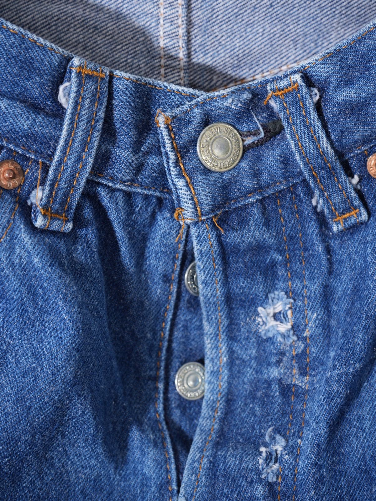 Levi's × Vintage Levi’s 501 1983 Distressed Stone Wash Denim fits w30 Size US 32 / EU 48 - 7 Thumbnail