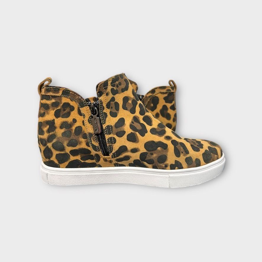 Blondo NEW Waterproof Hidden Wedge Suede Sneaker Boots Leopard 7 NW Size US 7 / IT 37 - 8 Thumbnail
