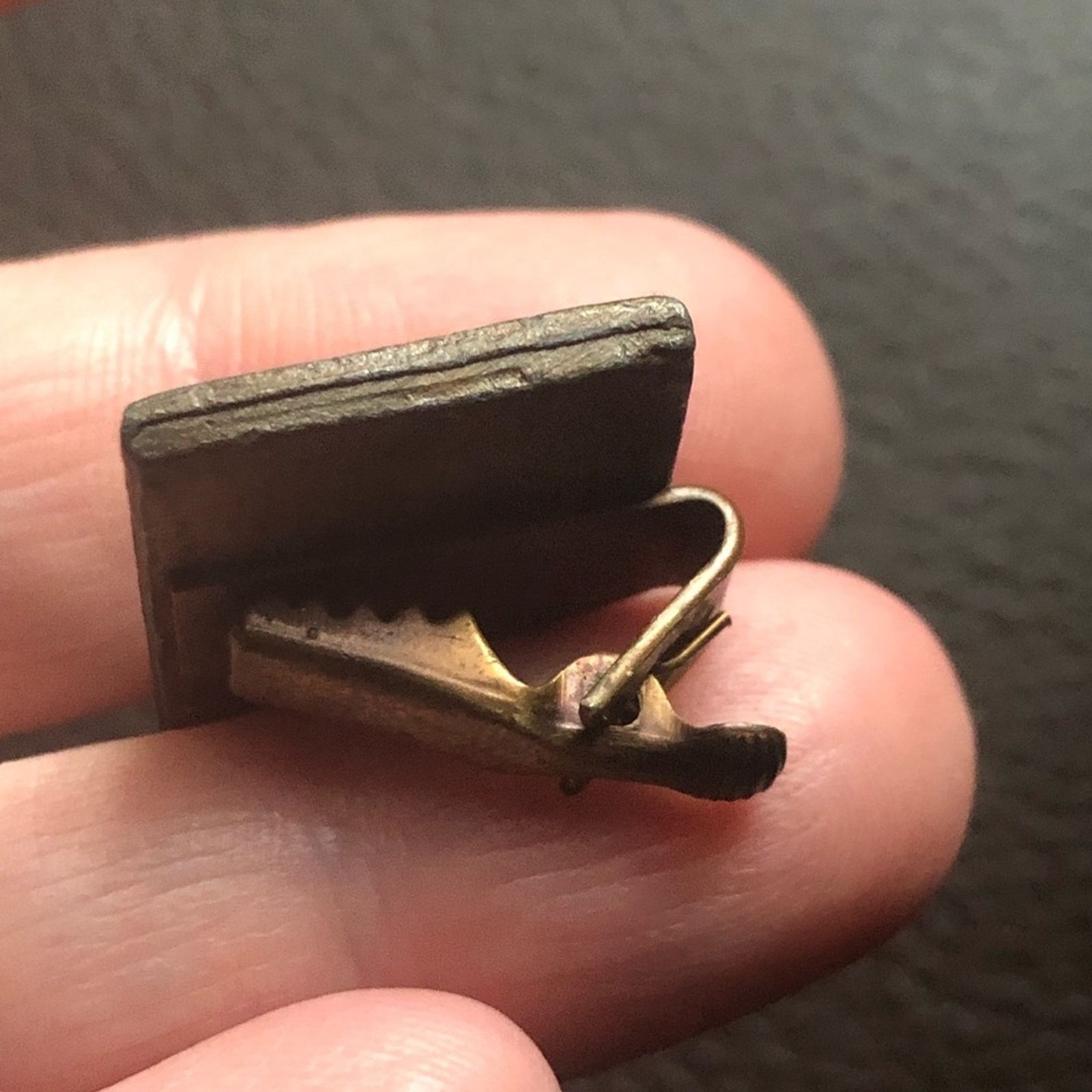 Vintage Vintage brass “ONCE A KNIGHT IS ENOUGH” tie bar clip Size ONE SIZE - 4 Thumbnail