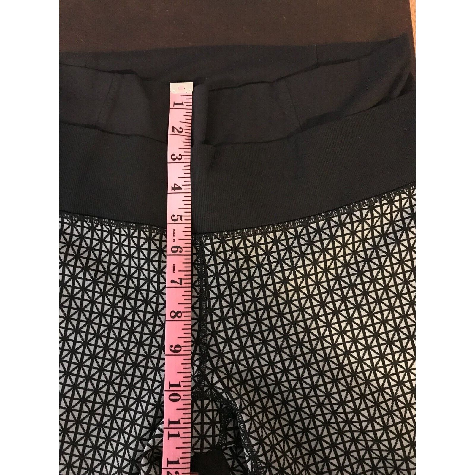 Lululemon Lululemon Straight-Up Pant Tri Geo Silver Spoon Black Size 32" / US 10 / IT 46 - 7 Thumbnail
