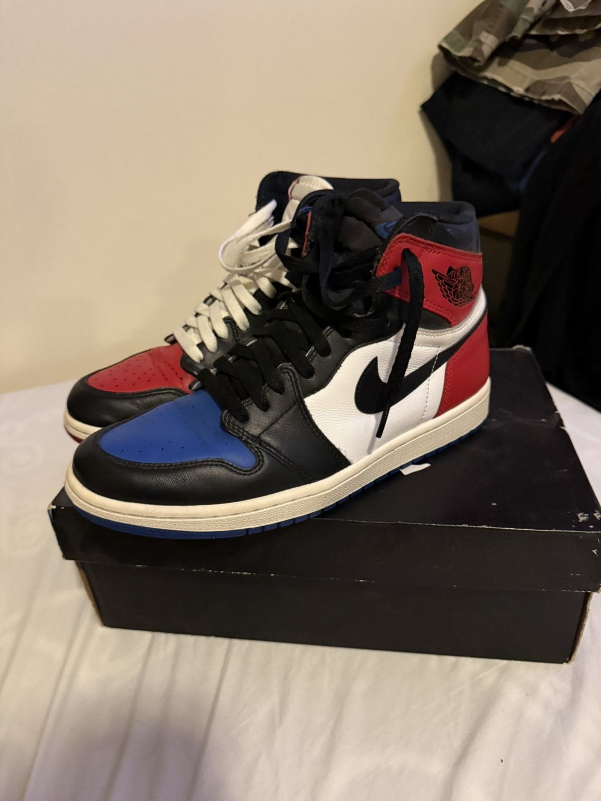 Jordan Brand Jordan 1 top 3 size 9 Size US 9 / EU 42 - 1 Thumbnail