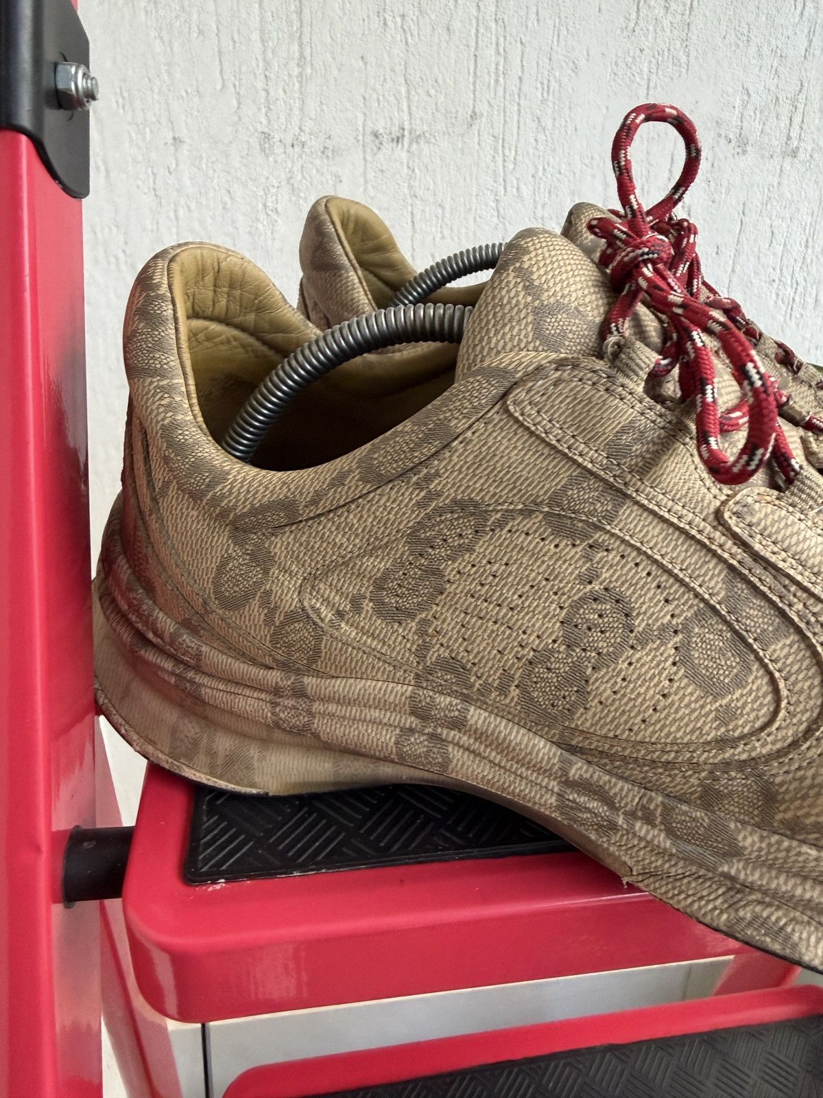 Gucci Gg monogram Run sneaker Size US 9.5 / EU 42-43 - 9 Thumbnail