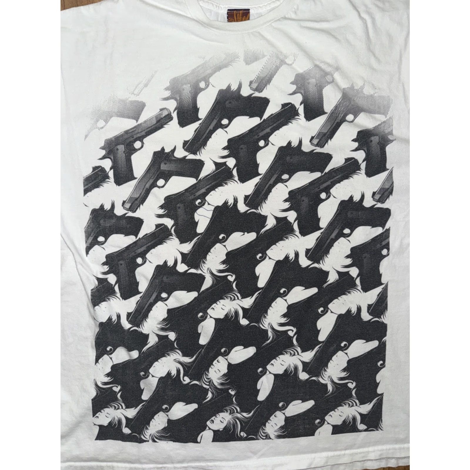 J Brand VINTAGE A3EL Streetwear T-Shirt White XXL Graphic Print Short Sleeve Crew Neck 2XL Retro Y2K Mens Shirt Rare Size US XXL / EU 58 / 5 - 2 Thumbnail
