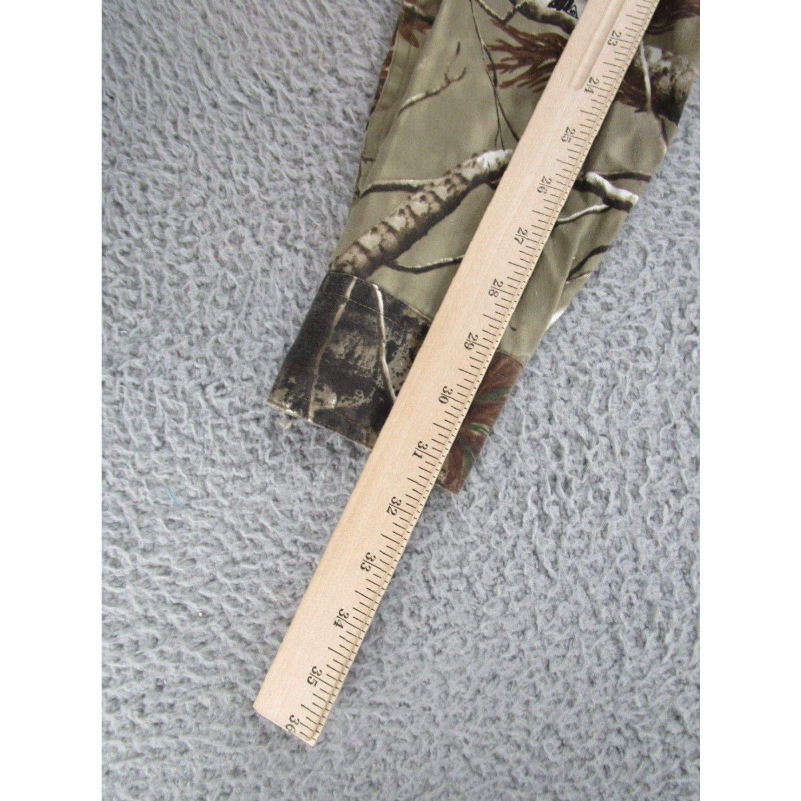 Realtree VINTAGE RealTree Camo Mens Hunting Workwear Cotton Flap Pockets Button Up Shirt Size M Size US M / EU 48-50 / 2 - 7 Thumbnail
