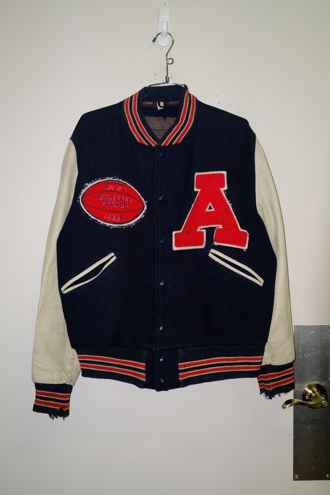Other 70's Butwin F.V.A Football Champs Varsity Jacket Size L / US 10 / IT 46 - 1 Thumbnail