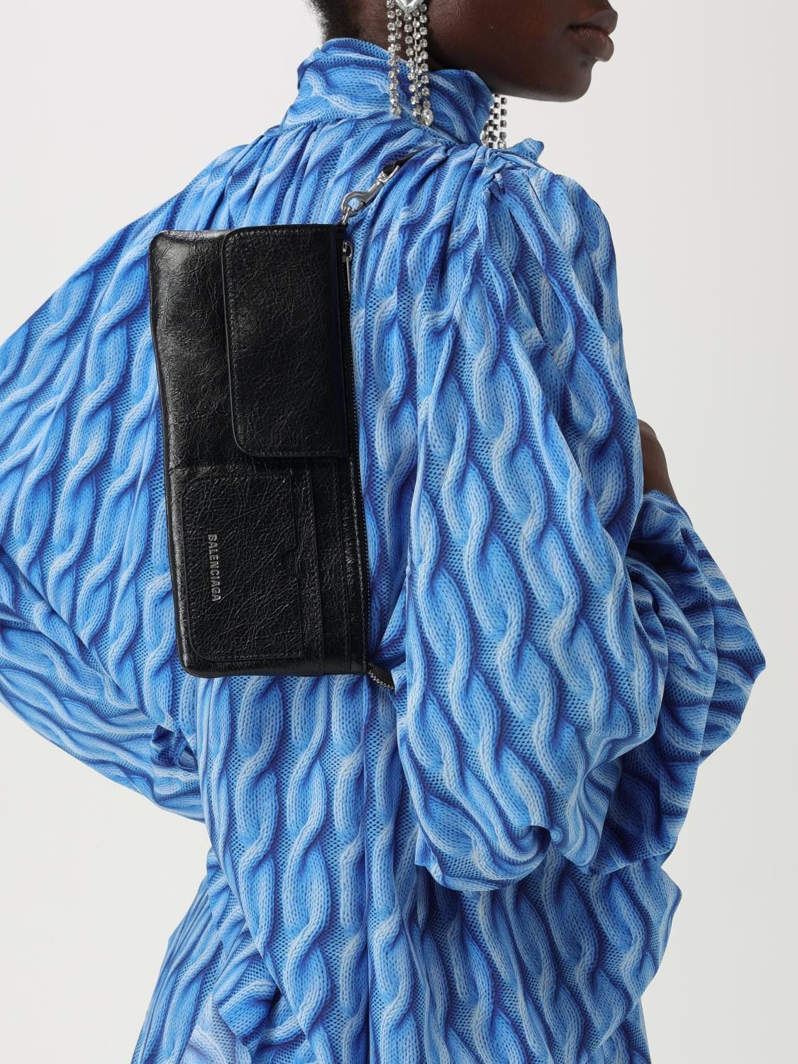 Balenciaga o1srvl11e0526 Size: OS / Superbusy Shoulder Pouch in Black Size ONE SIZE - 2 Thumbnail