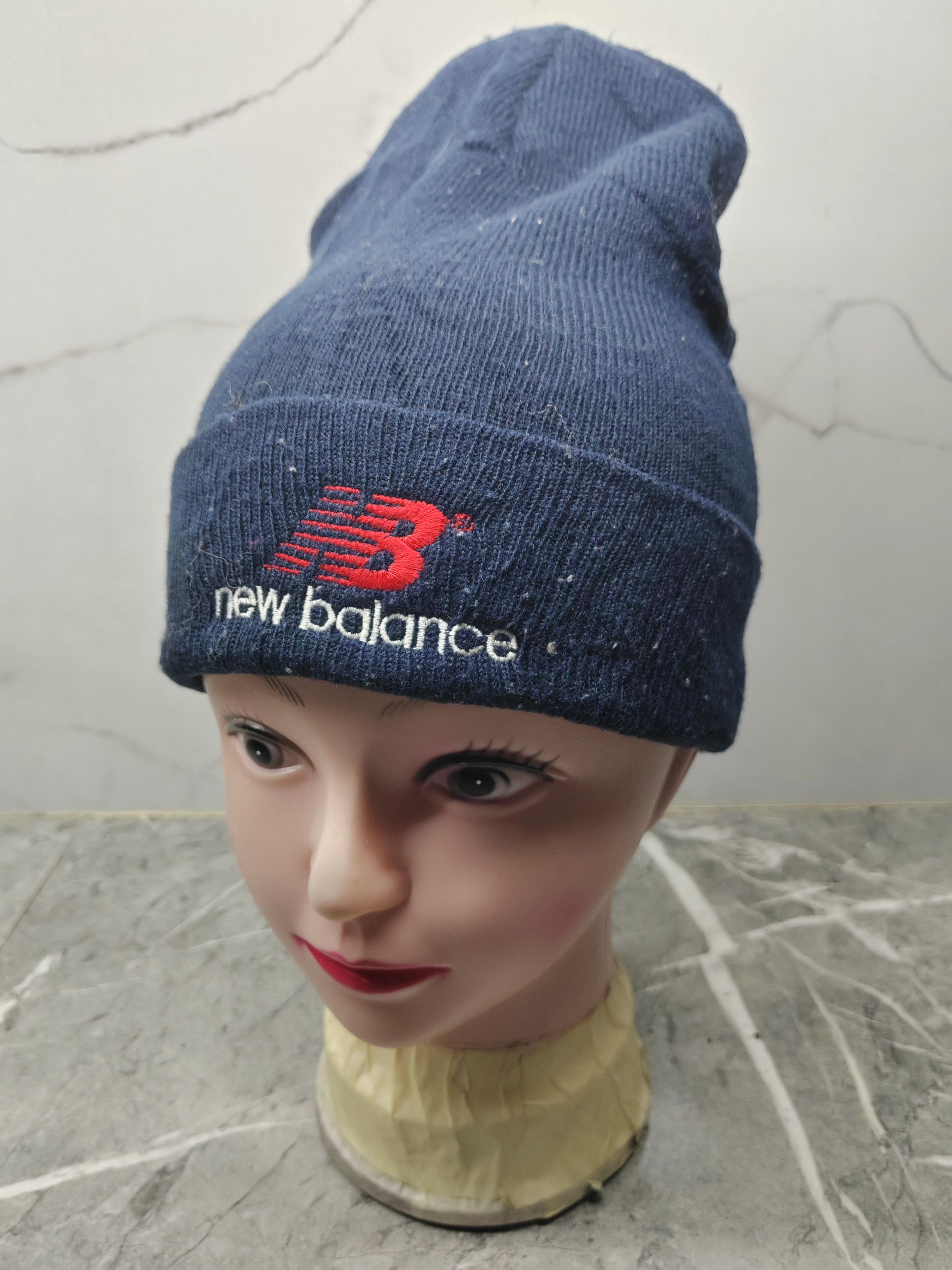 New Balance Vintage New Balance Snowcap Beanie Size ONE SIZE - 2 Thumbnail