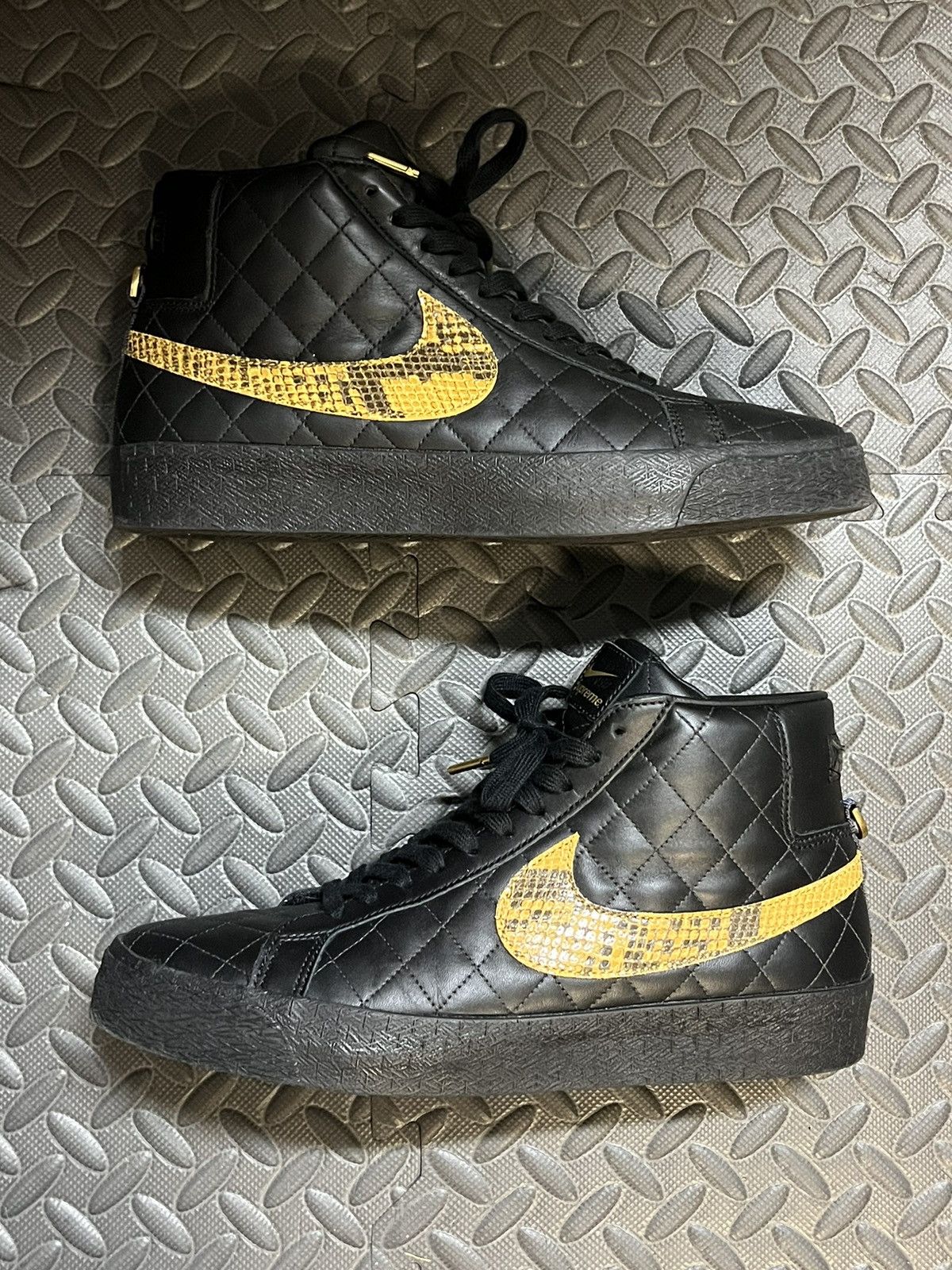 image of Nike x Supreme Sb Zoom Blazer Mid Qs Shoes in Black, Men's (Size 10.5)
