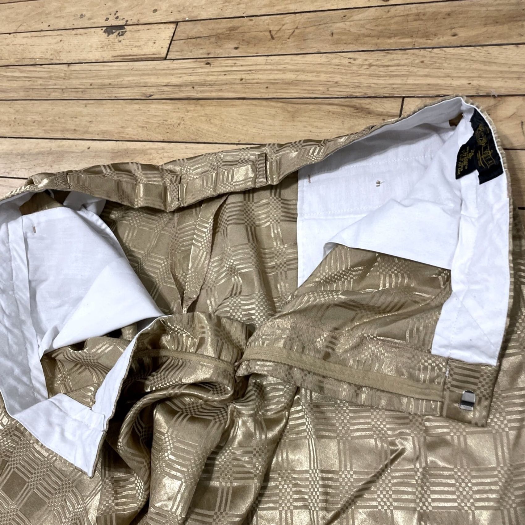 Vintage VINTAGE J.V J Vital Geometry Pleated Disco Pants Men 2XL 42 Geometric 40x30 XXL Brown Yellow Shiny Polyester Pants Mens Vintage disco Size US 40 / EU 56 - 7 Thumbnail