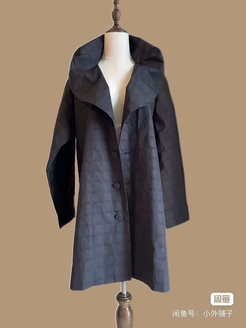 Issey Miyake Issey Miyake size:2 Black mainline trench coat Size XS / US 0-2 / IT 36-38 - 1 Thumbnail