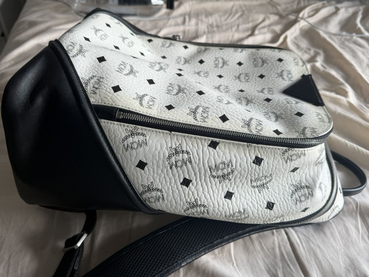 MCM MCM White Backpack Large Almost New Size ONE SIZE - 6 Thumbnail