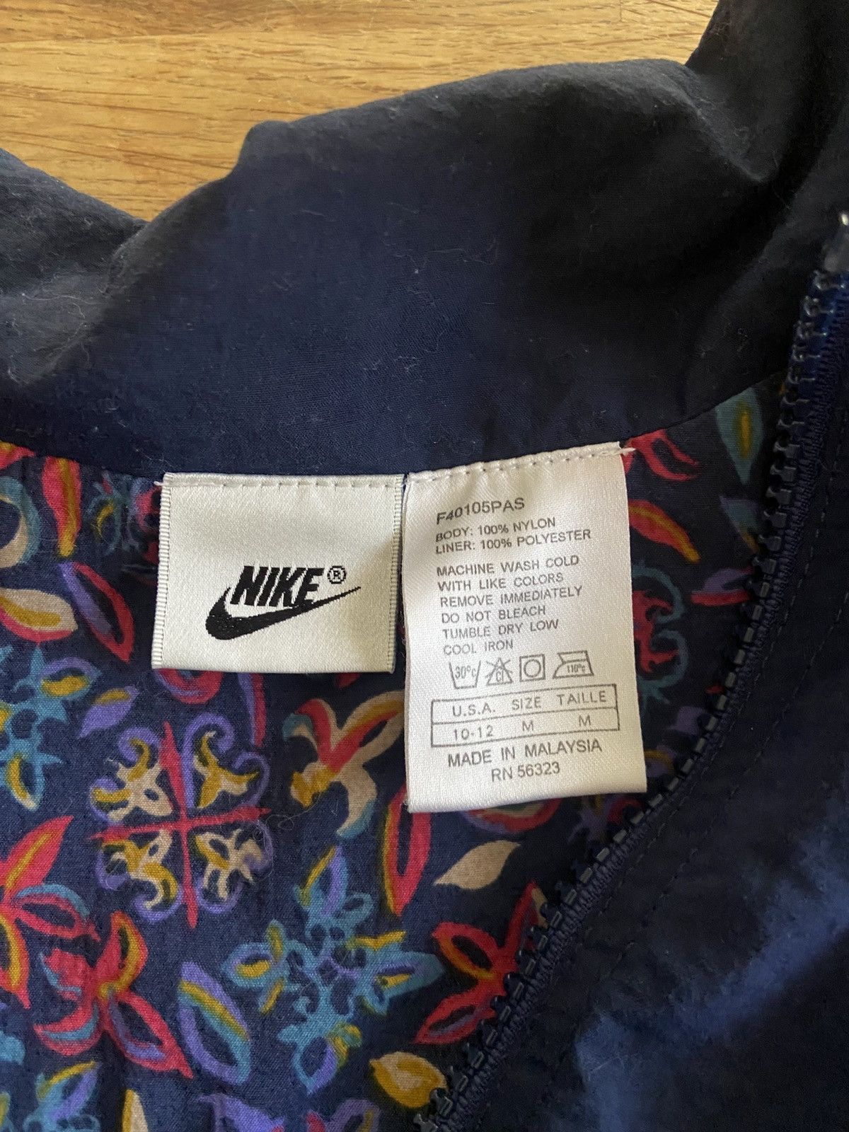 Nike Nike Vintage 90s Womens Windbreaker Parka Size M / US 6-8 / IT 42-44 - 2 Thumbnail