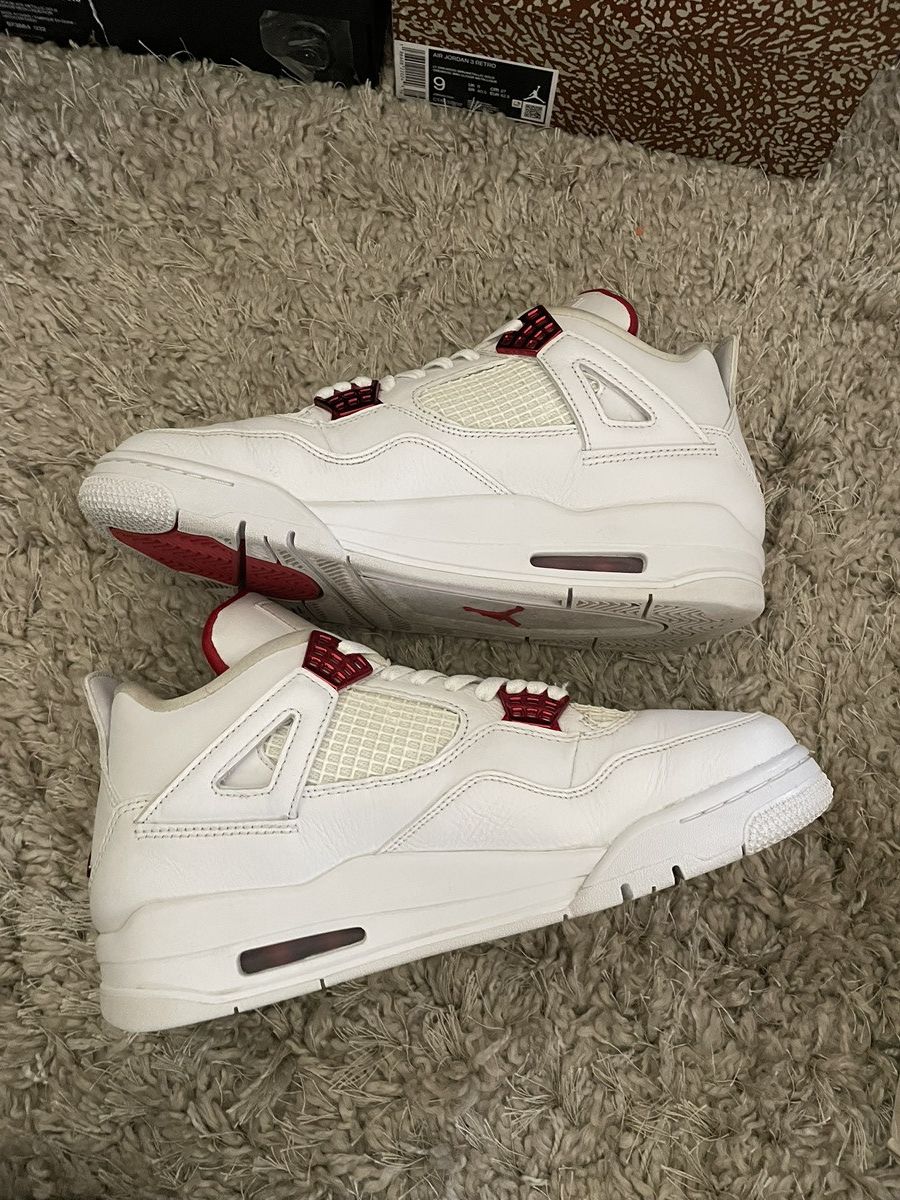 Jordan Brand Jordan 4 Metallic Red sz 9 Size US 9 / EU 42 - 3 Thumbnail