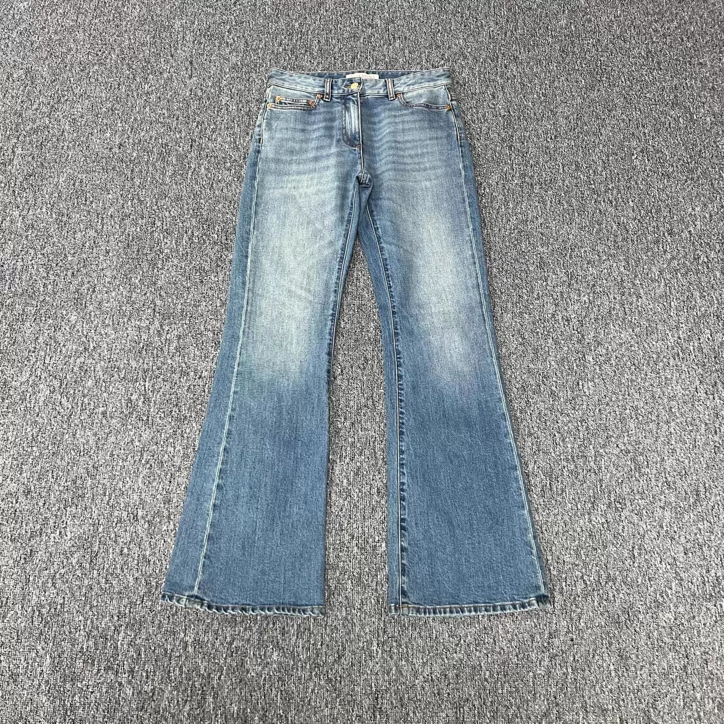 Valentino Valentino Women's Blue Wash Flared Jeans w/ Metal Chain 25 Size 25" / US 0 / IT 36 - 1 Thumbnail