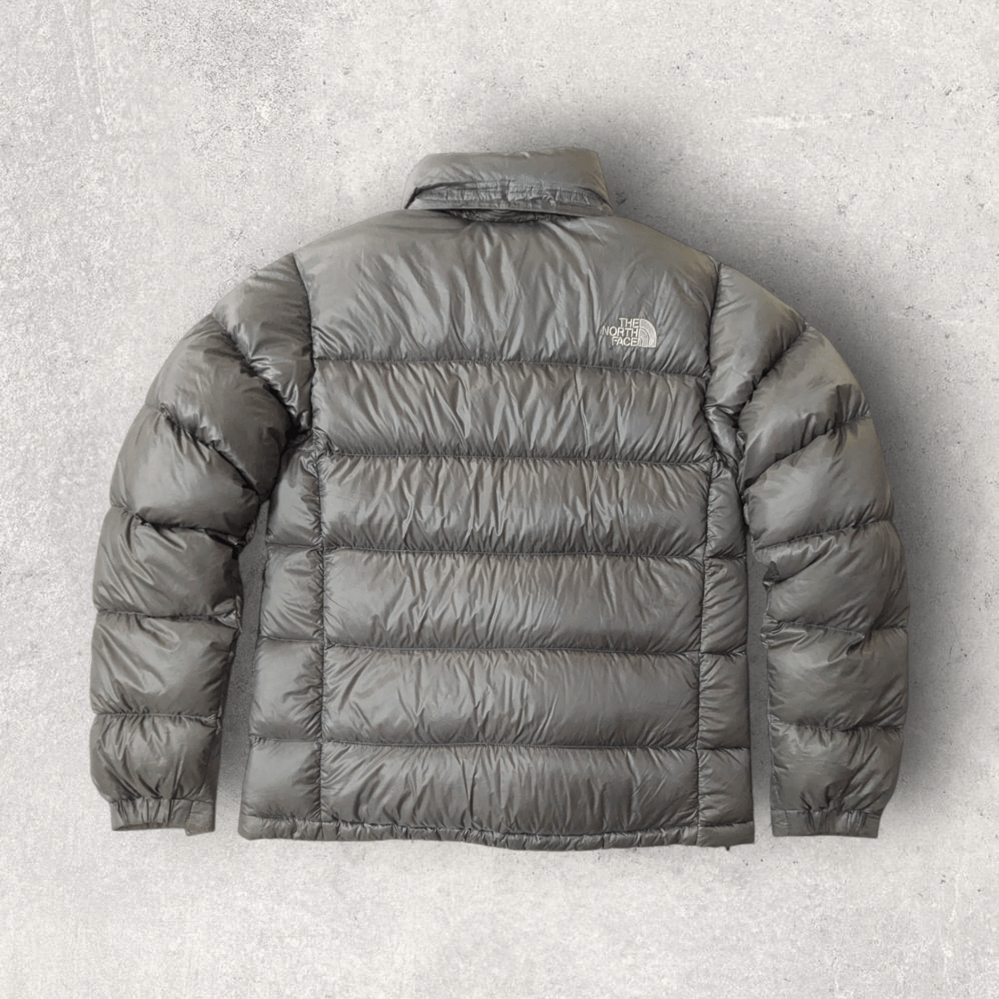 The North Face The North Face 700 series fitted nuptse shimmer grey Size L / US 10 / IT 46 - 2 Thumbnail